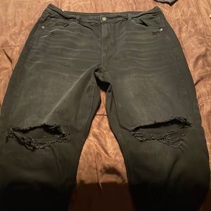 American eagle ripped mom jeans